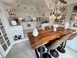 Photo 9- click for photo gallery